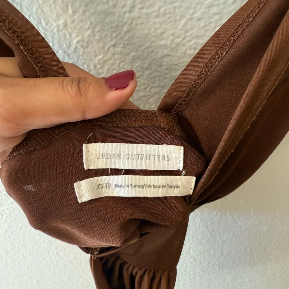 Urban Outfitters Phoenix Plunging Back-Tie Top - Picture 4 of 6